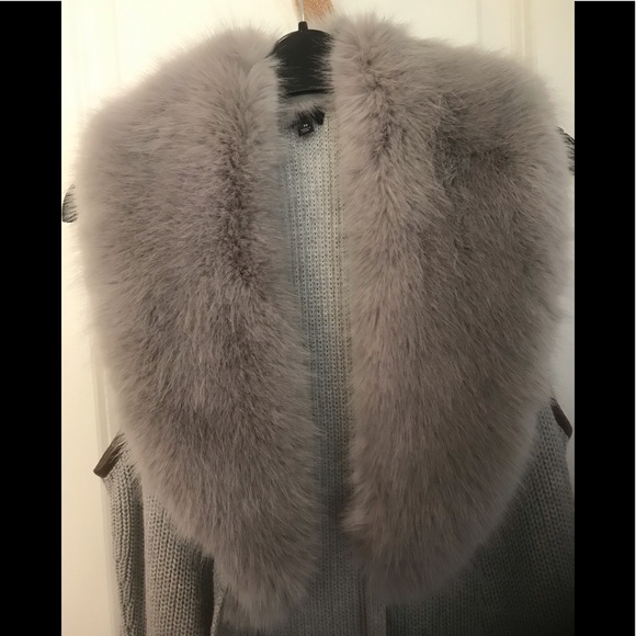 NWOT Talbots Faux Fur Collar Rib Knit Duster Length Vest in Dove Gray - Picture 3 of 6